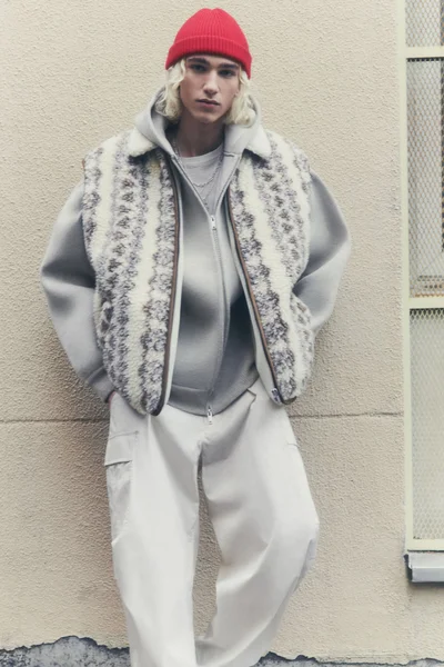 Look 3